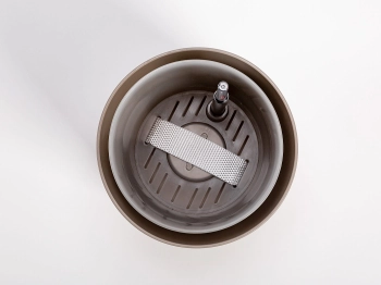selfwatering pot from above.jpg