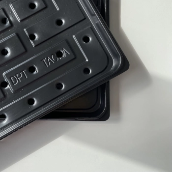 shallow-midi-growing-trays-from-above2.jpg
