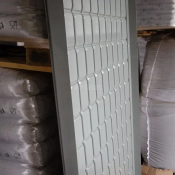 hydroponic-tray-120x240cm-sideview.webp