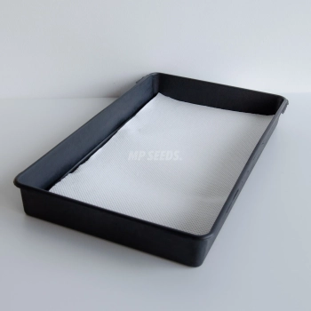 Cellulose pad 27x53cm in the extra strength growing tray.